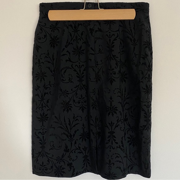 Y2K Black Velvet Brocade Pencil Skirt - Picture 2 of 2